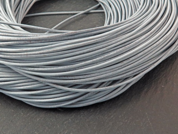 Leather ~ Grey ~ 1.3mm ~ 1 metre
