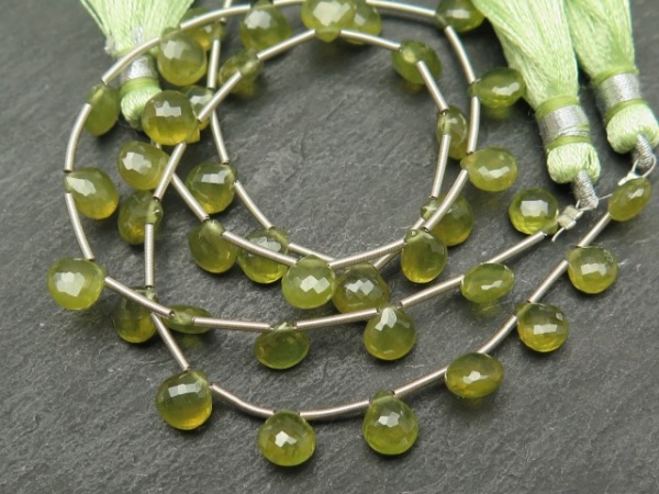 AA+ Vesuvianite Faceted Heart Briolettes ~ Various Sizes ~ 8'' Strand