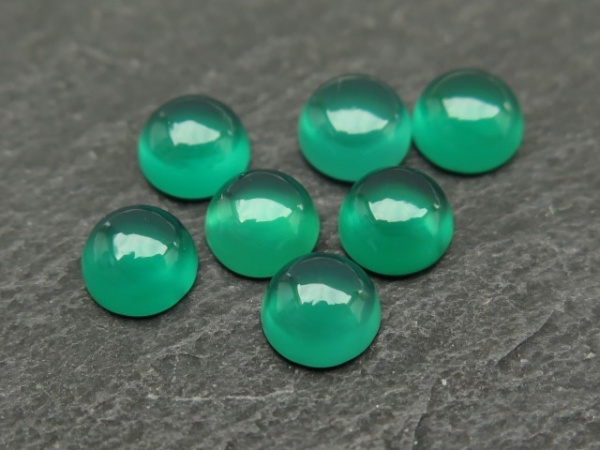 Green Onyx Round Cabochon ~ Various Sizes
