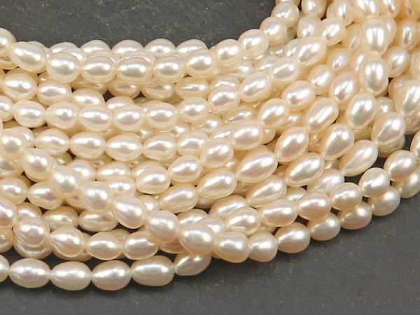 Freshwater Pearl Ivory Rice Beads 5-5.5mm ~ 16'' Strand