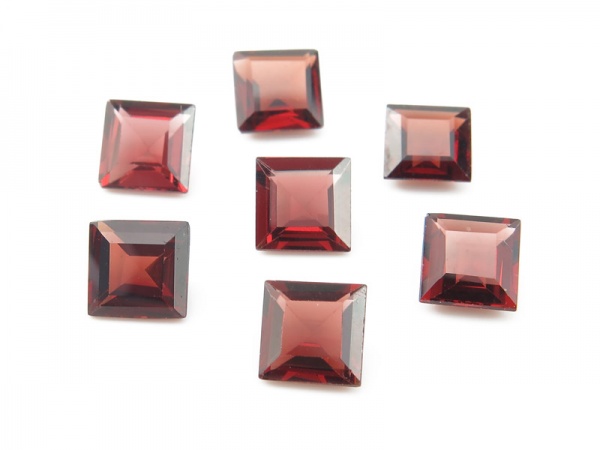 Garnet Faceted Square ~ Various Sizes