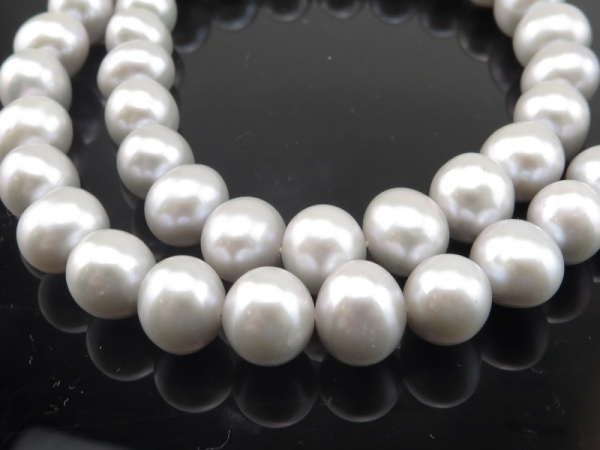 Freshwater Pearl Silver Grey Off Round Beads 13-14mm ~ 16'' Strand