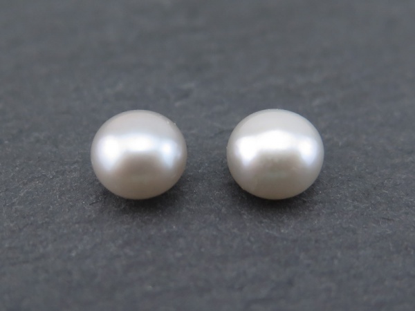 Freshwater Pearl Silver Grey Button ~ Various Sizes ~ Half Drilled ~ PAIR