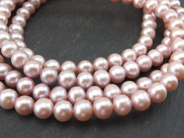 thumbnail image 2 of Peach Freshwater Pearl Beads – Off-Round 6.5-7mm, #66157, New With Tags 2 of 6