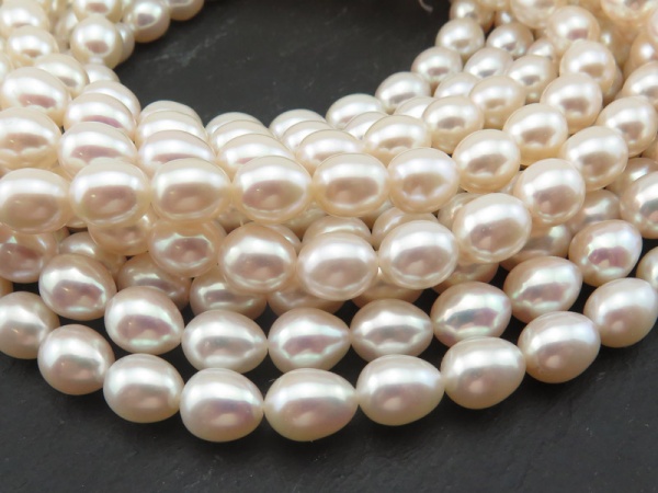 Freshwater Pearl Ivory Rice Beads 9.5-10.5mm ~ 16'' Strand