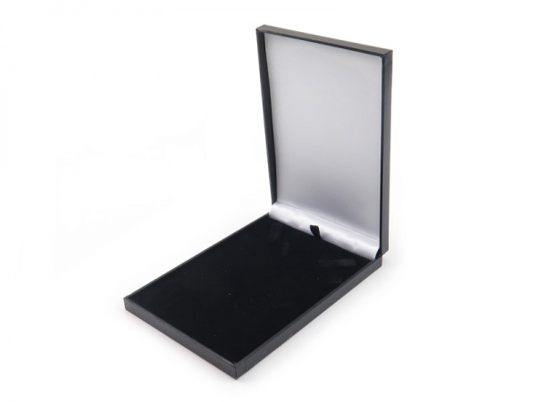 Leatherette Necklace Box ~ Black ~ 150mm x 105mm