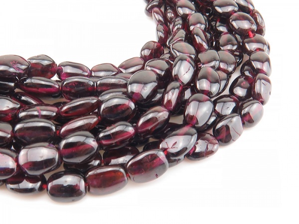 Garnet Smooth Oval Beads 6-8mm ~ 14'' Strand