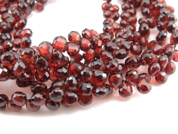 AAA Garnet Micro-Faceted Heart Briolettes 5mm ~ 7.5'' Strand