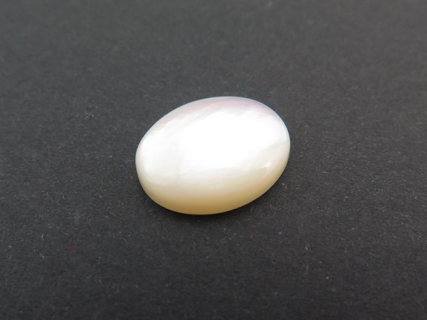 Mother of Pearl Oval Cabochon ~ Various Sizes
