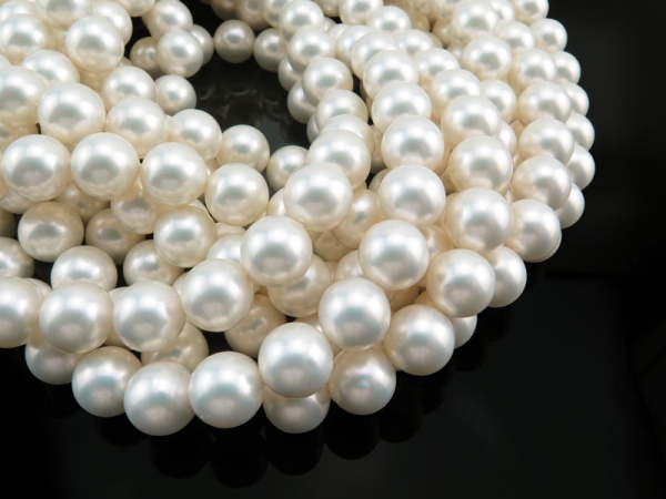 Shell Pearl White Round Beads 10mm ~ 16'' Strand