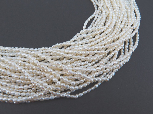 Freshwater Pearl Ivory Baroque Rice Beads 2.5-3mm ~ 16