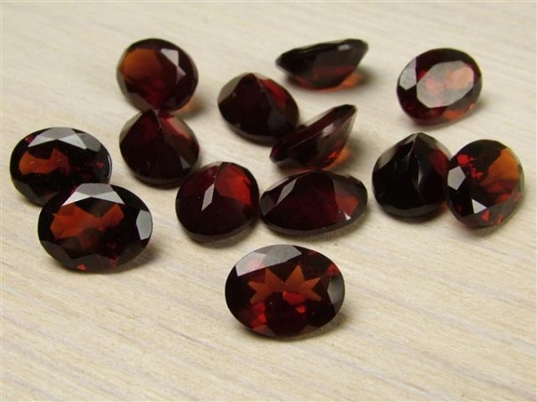 Garnet Faceted Oval ~ Various Sizes