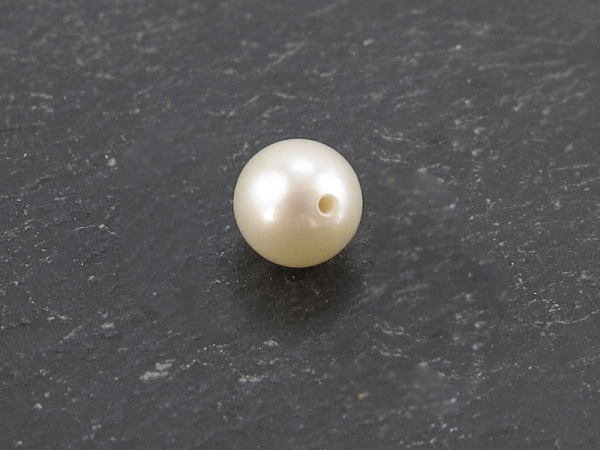 Freshwater Pearl Ivory Round ~ Various Sizes ~ Half Drilled ~ SINGLE
