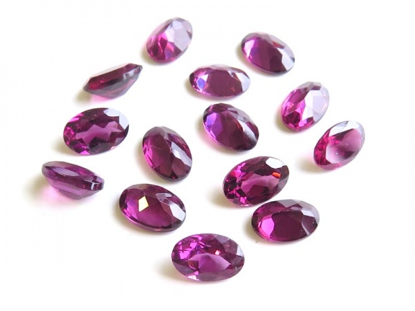 thumbnail image 2 of Natural Rhodolite Garnet – Marquise Cut 10x5 Mm – 1.15 TCW – Eye Clean – India 2 of 3