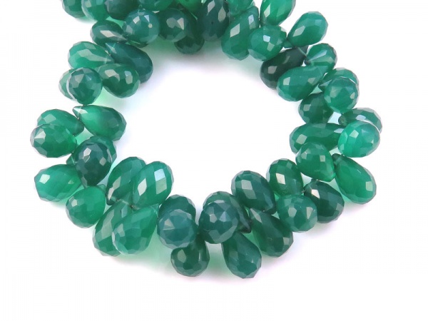 AA+ Green Onyx Faceted Teardrop Briolettes 9-10mm ~ 8'' Strand
