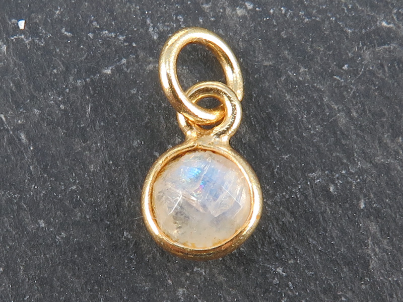 Gold Vermeil Rainbow Moonstone Round Charm 6mm