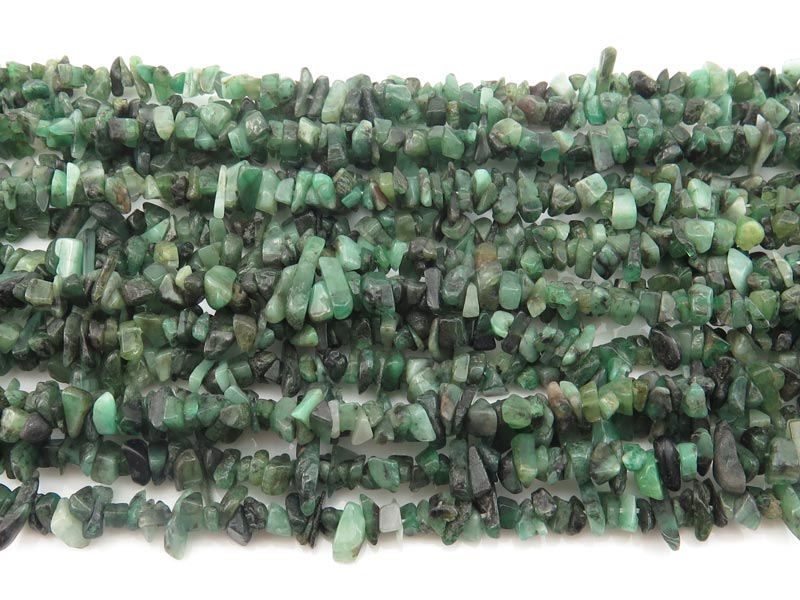 Emerald Chip Beads ~ 34'' Strand