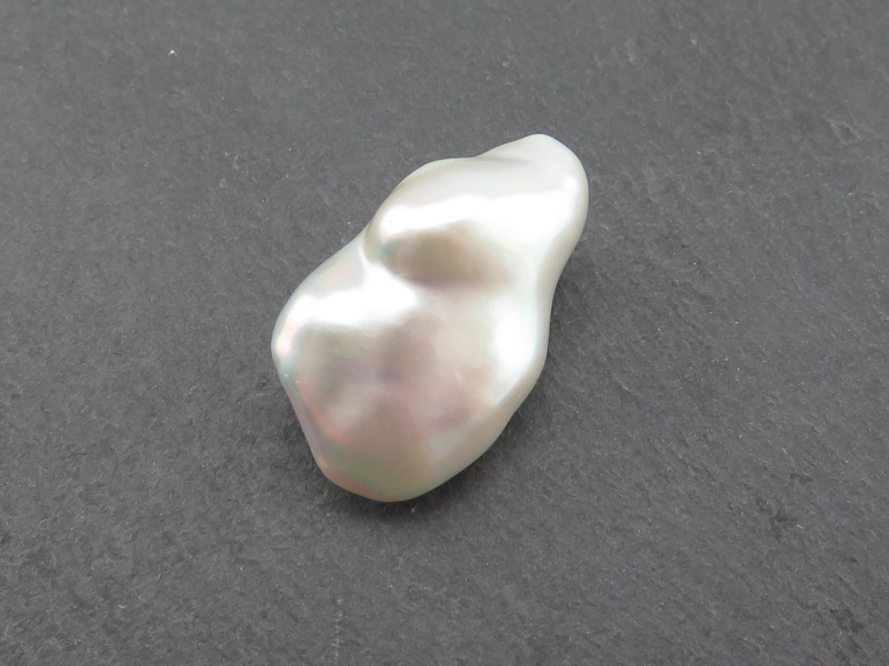 Freshwater Pearl Silver Grey Baroque 26mm ~ Undrilled ~ SINGLE