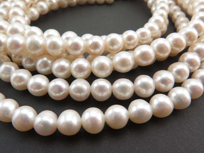 Freshwater Pearl Ivory Off-Round Beads 7.5-8.5mm ~ 16'' Strand