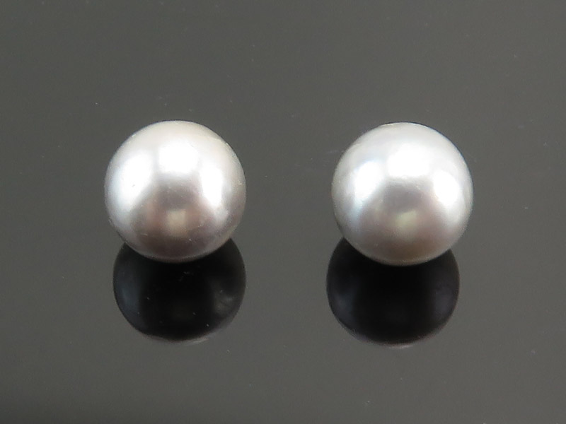 Freshwater Pearl Grey Round 4.5-5mm ~ Half Drilled ~ PAIR