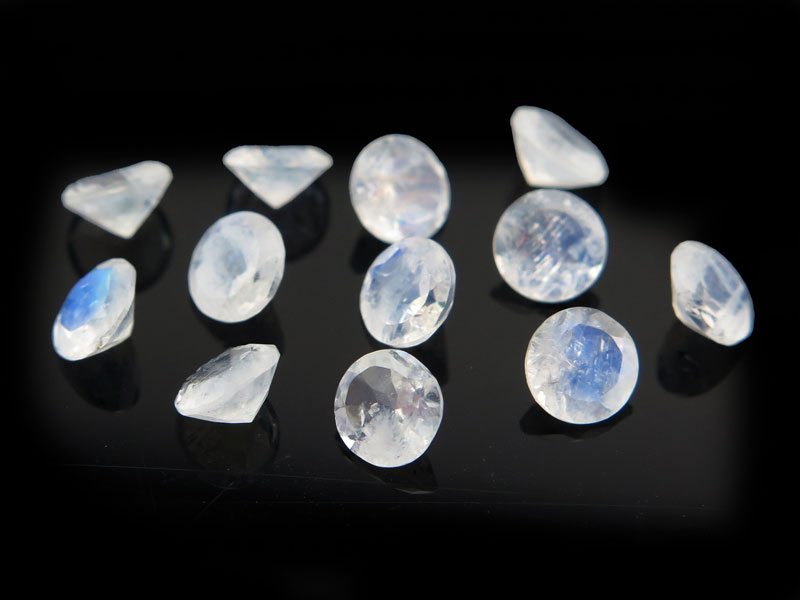 Rainbow Moonstone Faceted Round 4mm