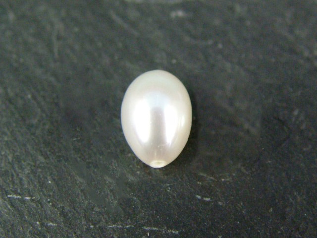 Freshwater Pearl Ivory Teardrop ~ Various Sizes ~ Half Drilled ~ SINGLE