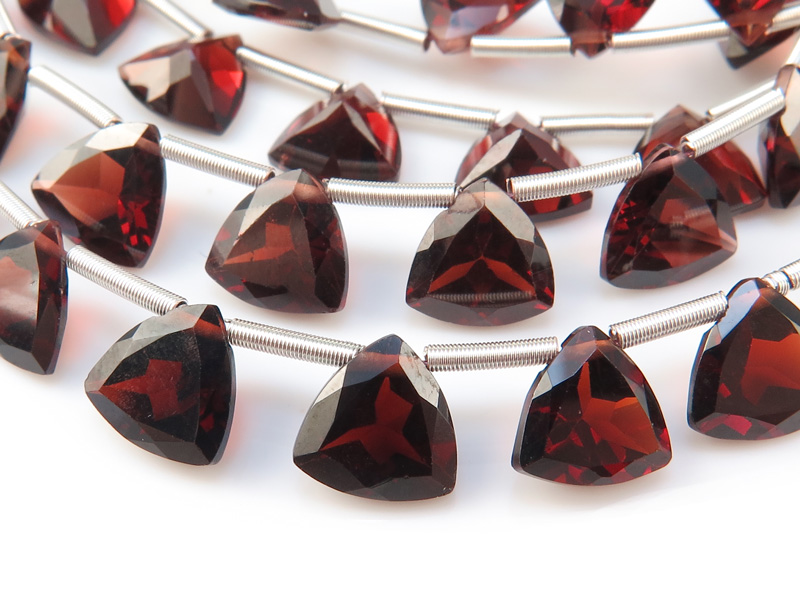 AA+ Garnet Faceted Trilliant Briolette ~ SINGLE ~ Various Sizes